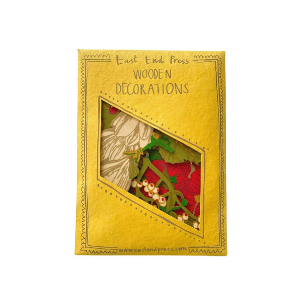 East End Press - Wooden Winter Foliage Decorations