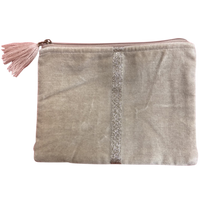 Chloe & Lex - Velvet Pouch Soft Beige